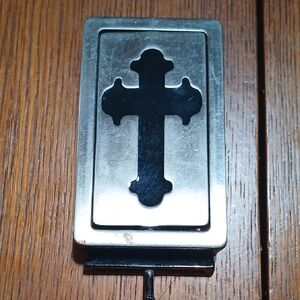 Guess Men's Silver and Black Cross Belt Buckle